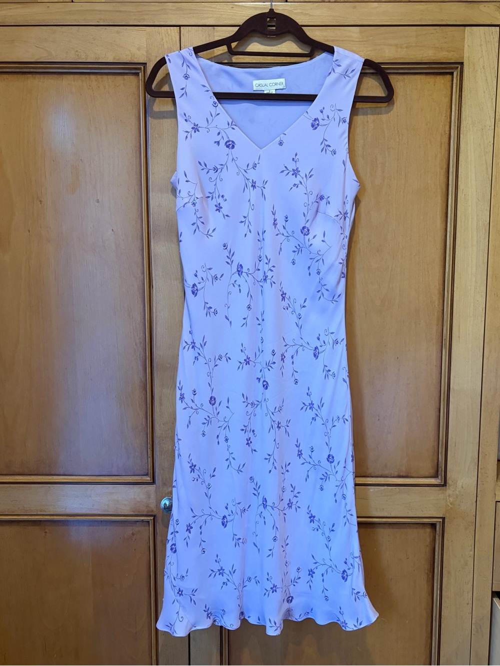 Casual Corner Lavender Floral V-Neck Midi Dress